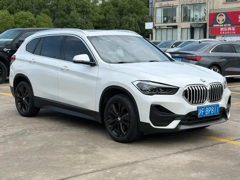 BMW X1 2021 sDrive20Li Fashion Edition — миниатюра 3
