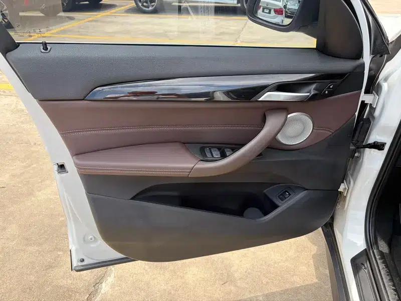BMW X1 2021 sDrive20Li Fashion Edition — миниатюра 10