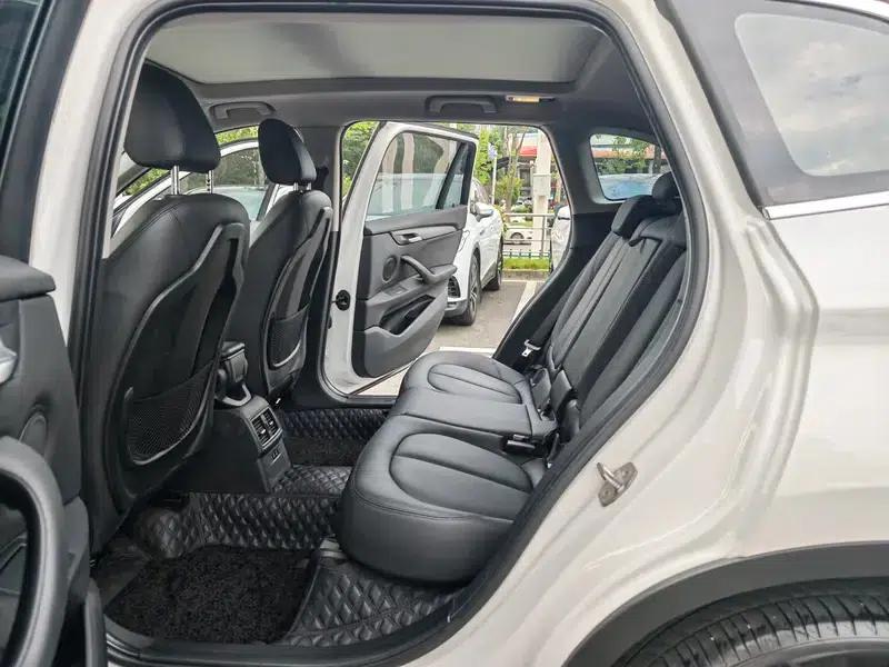 BMW X1 2019 sDrive20Li Leading Edition — миниатюра 9