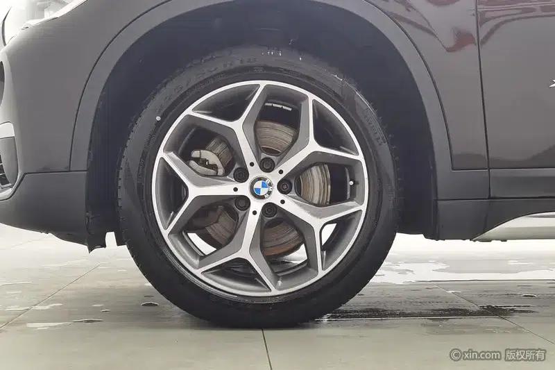 BMW X1 2018 xDrive20Li Premium — миниатюра 11