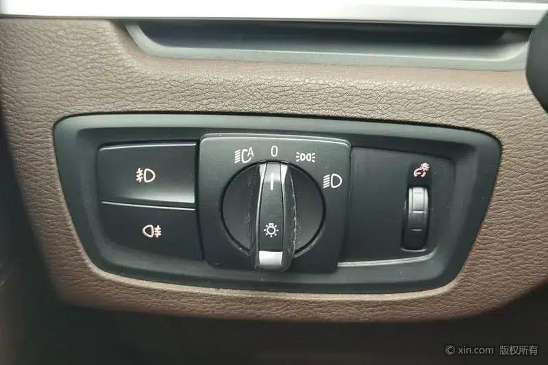 BMW X1 2018 xDrive20Li Premium — миниатюра 16