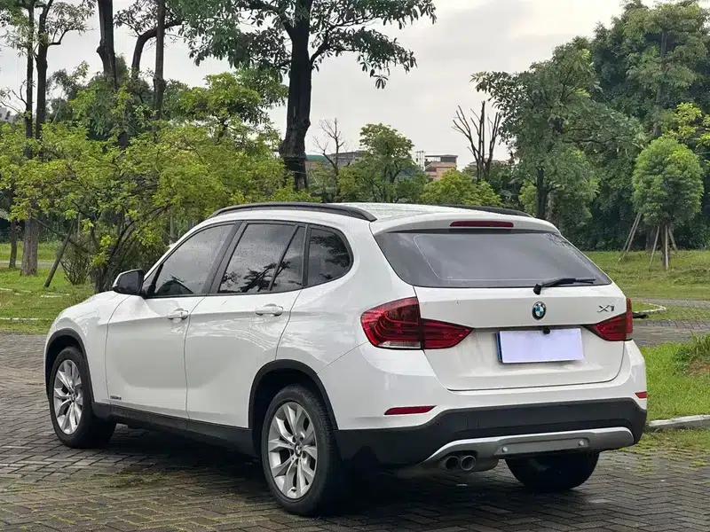 BMW X1 2014 sDrive18i Fashion Edition — миниатюра 4