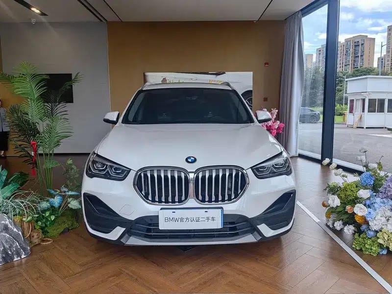 BMW X1 2022 sDrive25Li Leading Edition — миниатюра 2