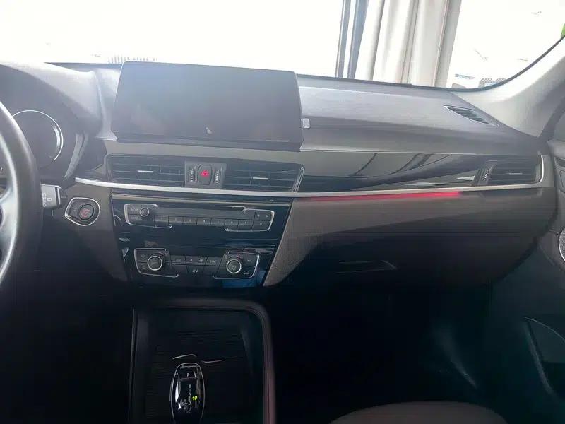 BMW X1 2022 sDrive25Li Leading Edition — миниатюра 8