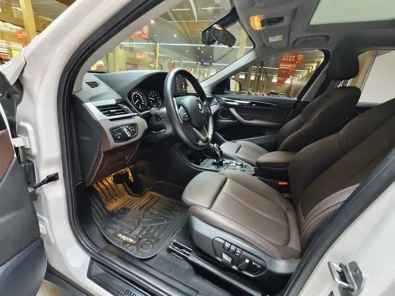 BMW X1 2020 sDrive25Li Leading Edition — миниатюра 9