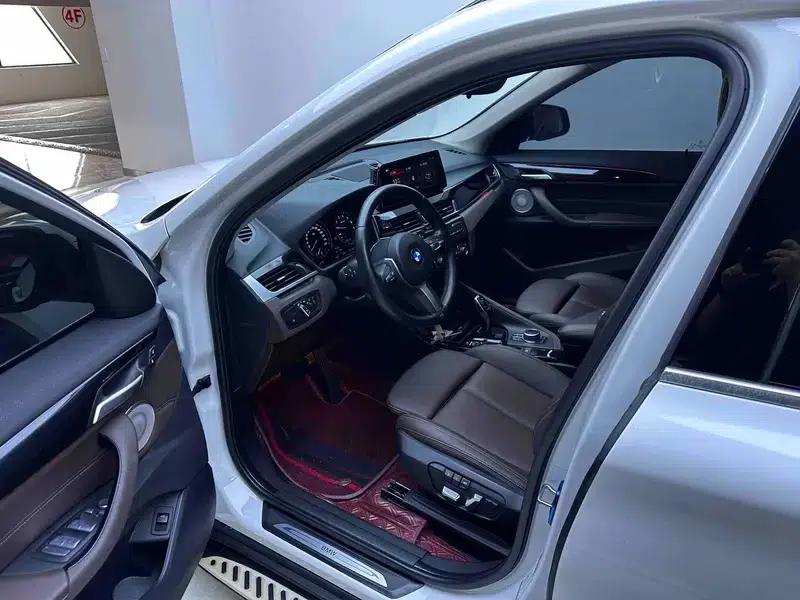 BMW X1 2022 sDrive20Li Premium — миниатюра 17