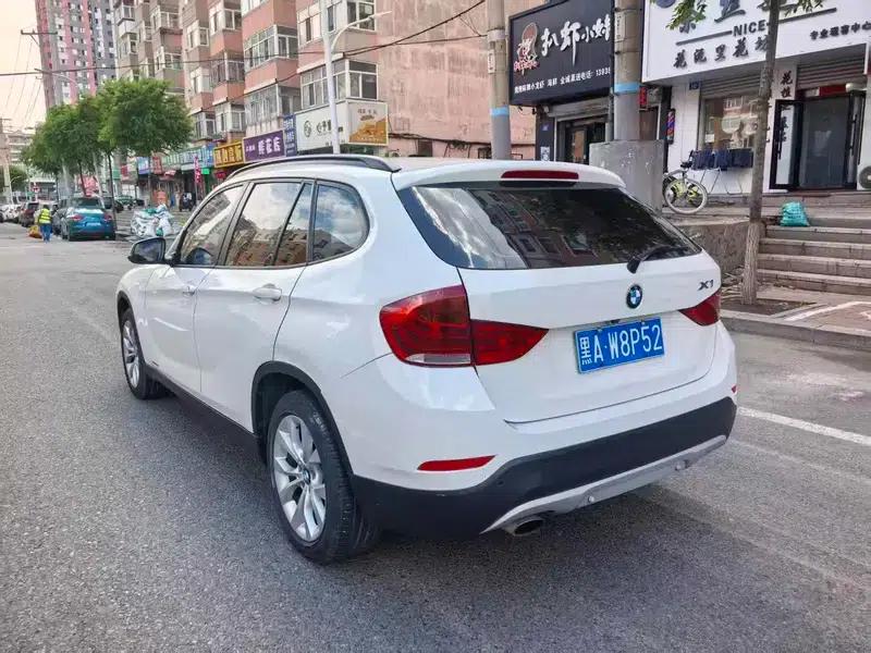 BMW X1 2013 sDrive18i Sport Design Package — миниатюра 4