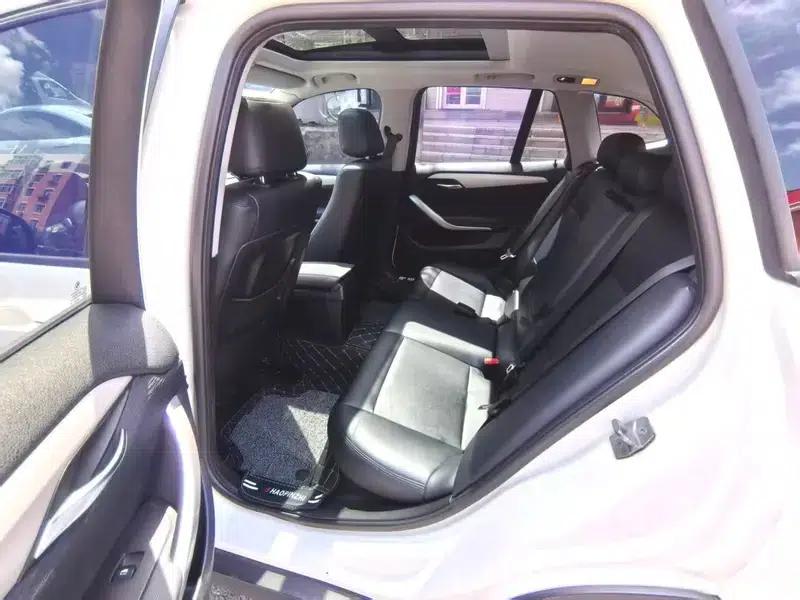 BMW X1 2013 sDrive18i Sport Design Package — миниатюра 9