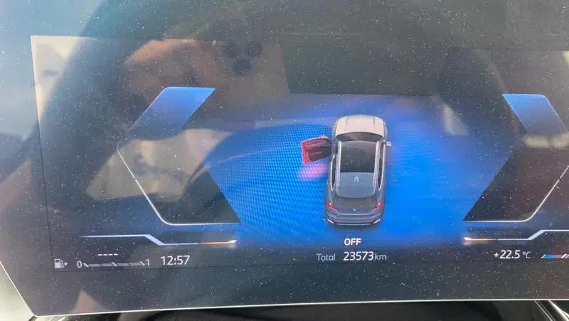 2023 BMW X1 sDrive20Li X Design Package — миниатюра 11