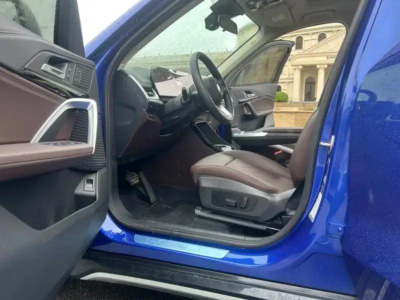 2023 BMW X1 sDrive20Li X Design Package — миниатюра 13
