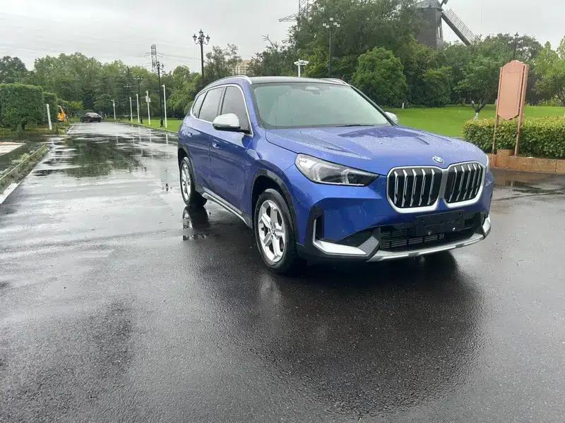 2023 BMW X1 sDrive20Li X Design Package — миниатюра 3