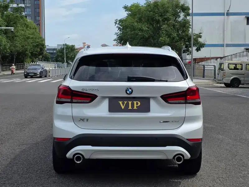 BMW X1 2022 sDrive25Li Leading Edition — миниатюра 3