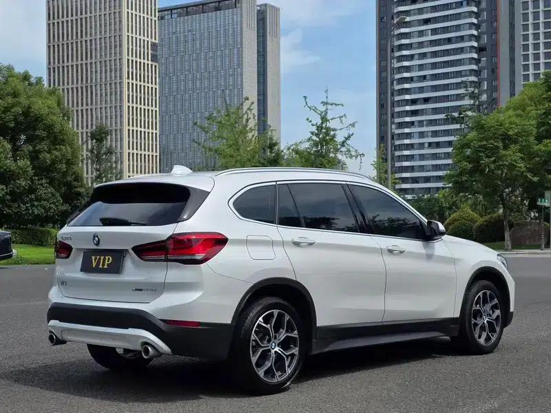BMW X1 2022 sDrive25Li Leading Edition — миниатюра 4