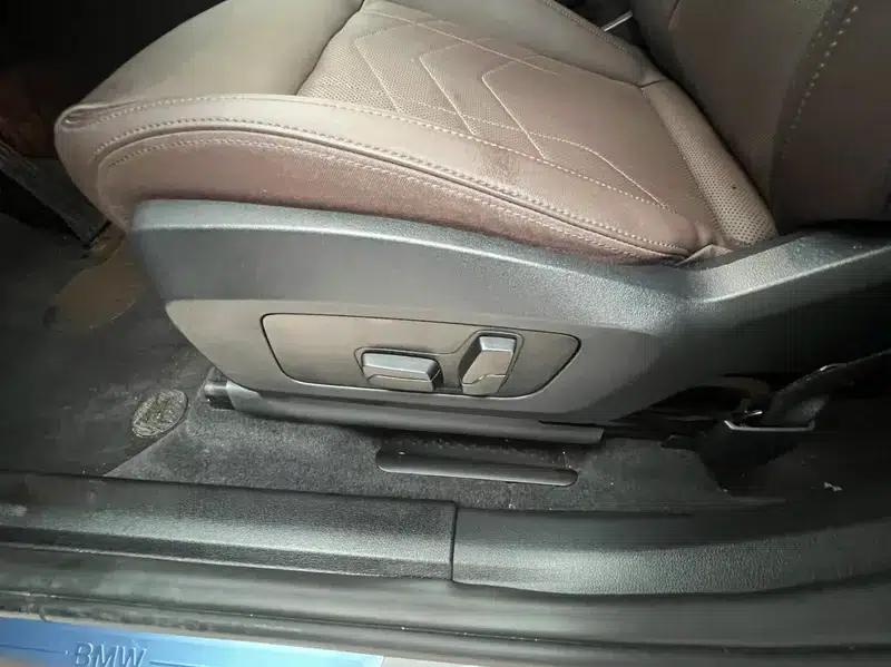 2023 BMW X1 sDrive20Li X Design Package — миниатюра 25