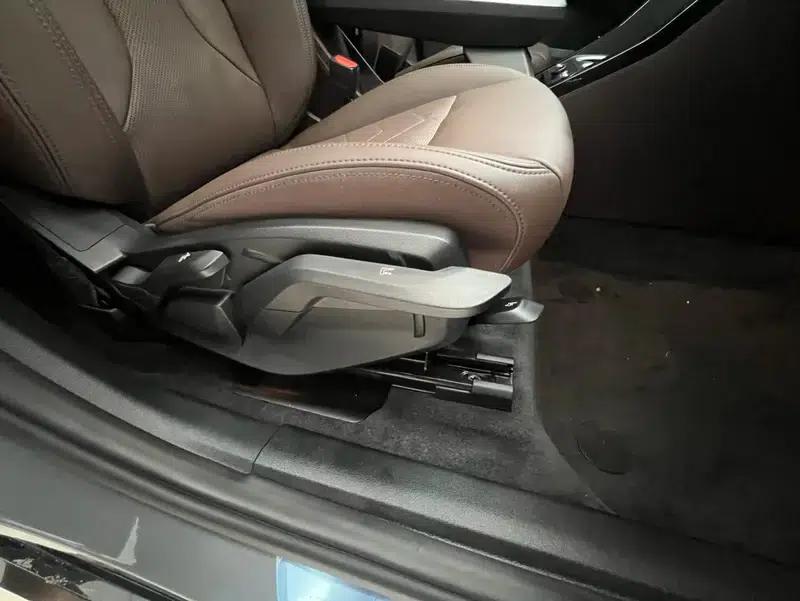2023 BMW X1 sDrive20Li X Design Package — миниатюра 27