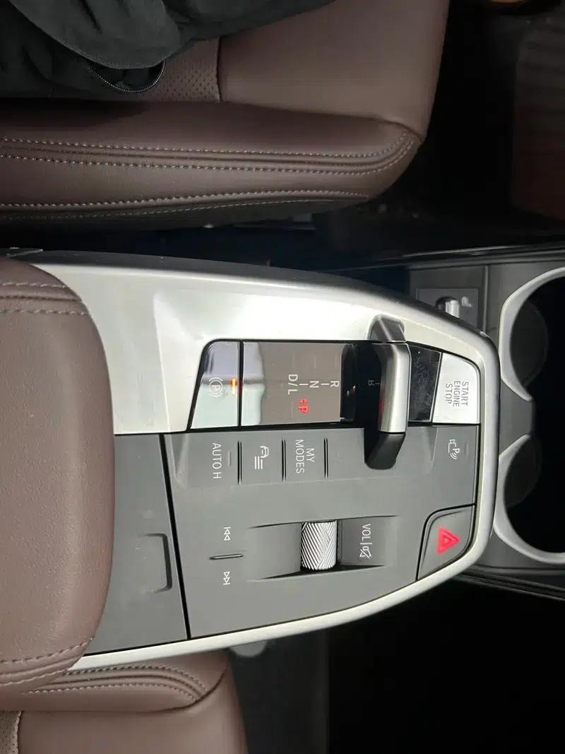 2023 BMW X1 sDrive20Li X Design Package — миниатюра 9