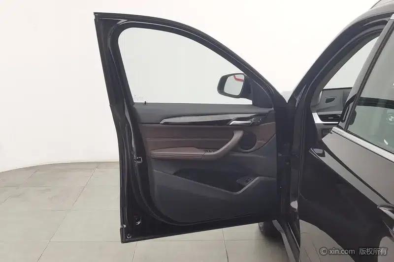 BMW X1 2020 sDrive20Li Fashion Edition — миниатюра 20