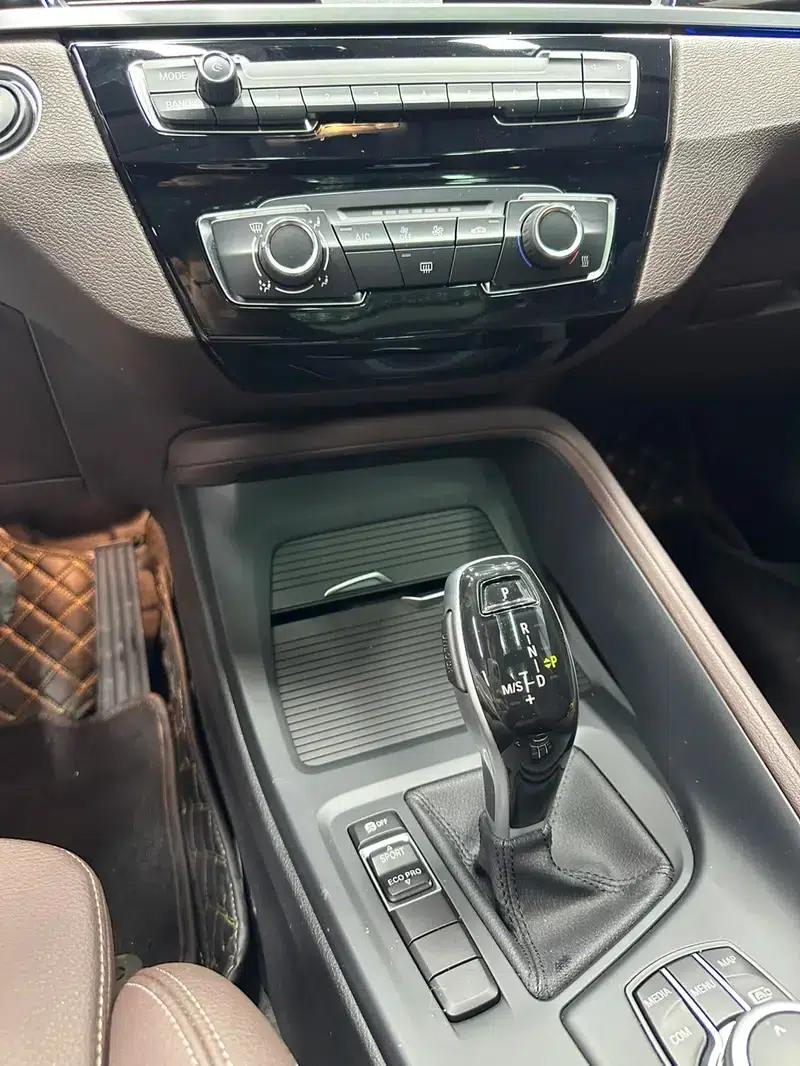 BMW X1 2022 sDrive20Li Fashion Edition — миниатюра 10
