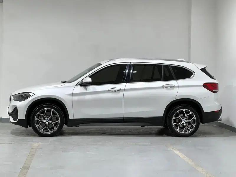 BMW X1 2021 Facelift sDrive25Li Leading Edition — миниатюра 3