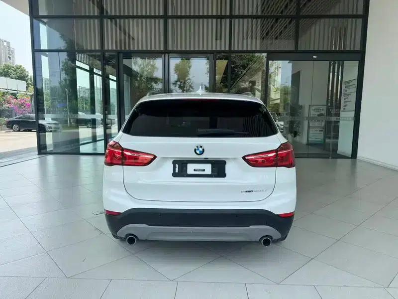 BMW X1 2019 sDrive20Li Leading Edition — миниатюра 3