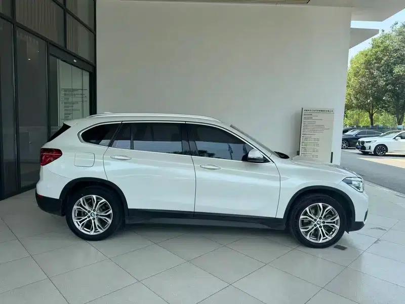 BMW X1 2019 sDrive20Li Leading Edition — миниатюра 5