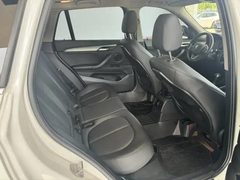 BMW X1 2019 sDrive20Li Leading Edition — миниатюра 10