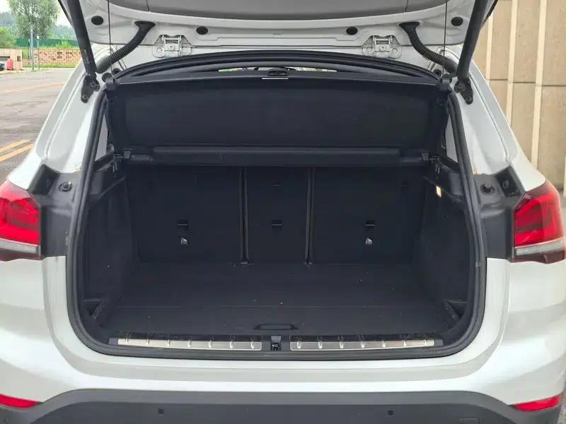BMW X1 2020 sDrive25Li Leading Edition — миниатюра 15