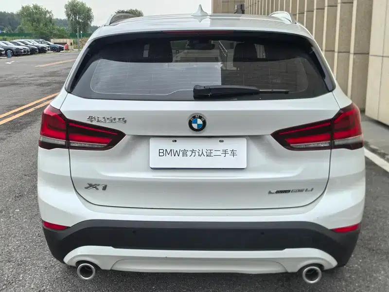 BMW X1 2020 sDrive25Li Leading Edition — миниатюра 4
