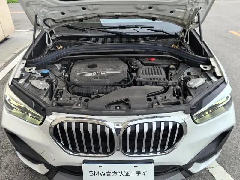 BMW X1 2020 sDrive25Li Leading Edition — миниатюра 6