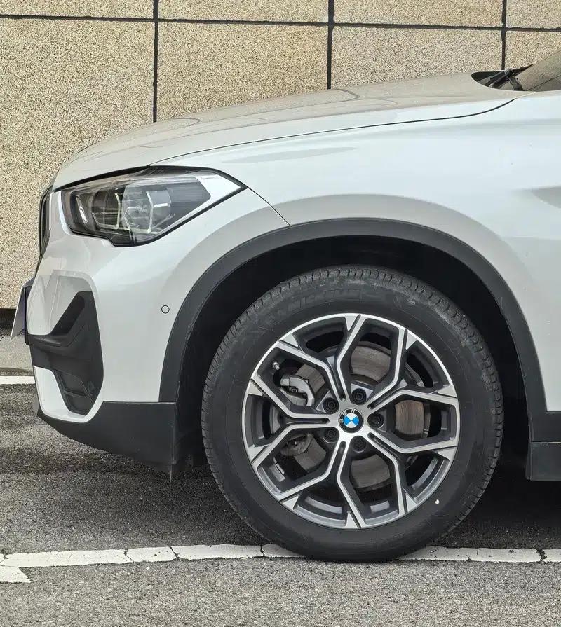 BMW X1 2020 sDrive25Li Leading Edition — миниатюра 7