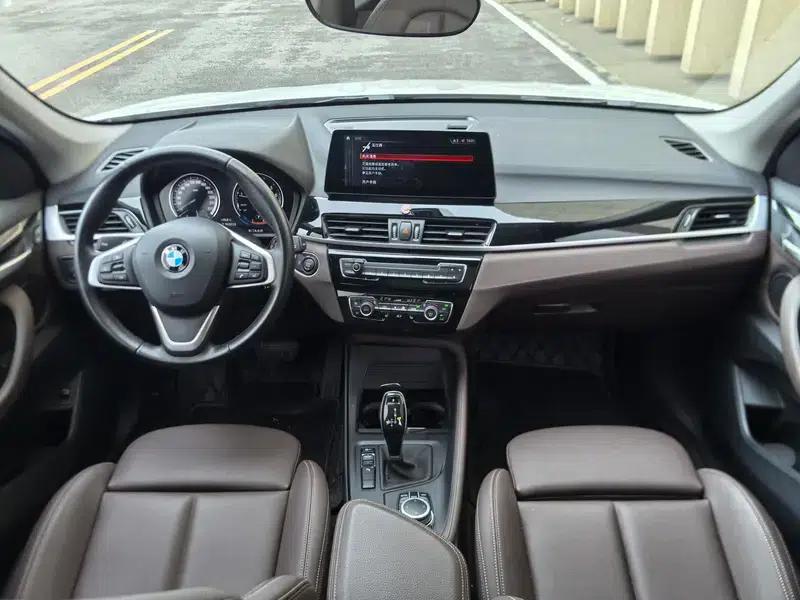 BMW X1 2020 sDrive25Li Leading Edition — миниатюра 8