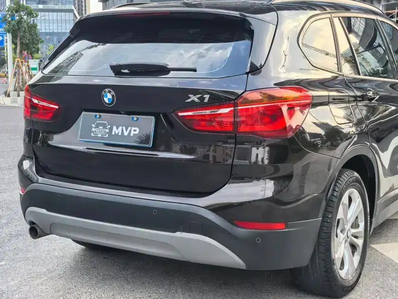 BMW X1 2016 sDrive18Li Premium — миниатюра 4