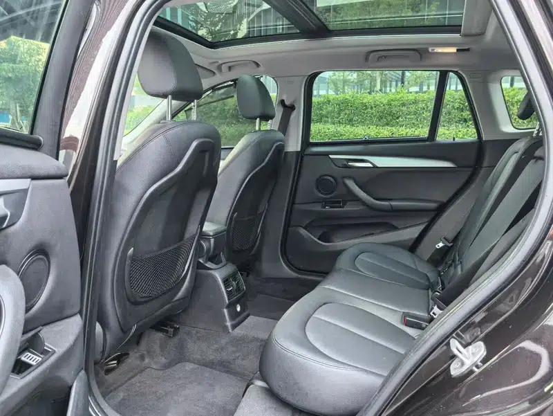 BMW X1 2016 sDrive18Li Premium — миниатюра 9