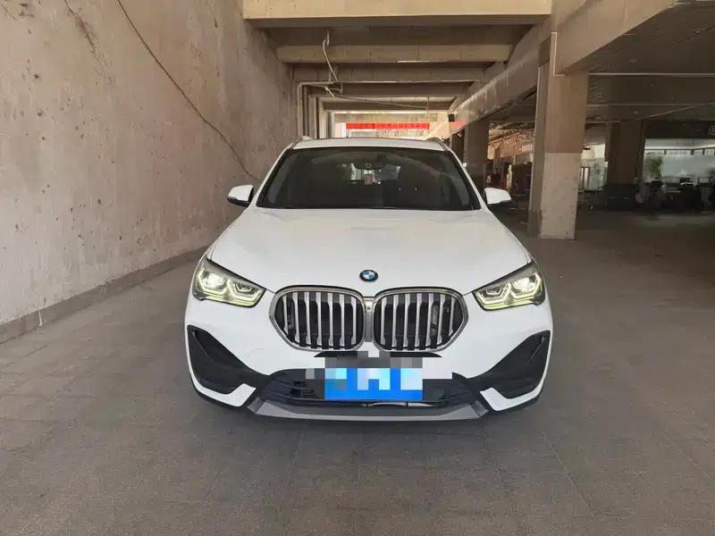 BMW X1 2022 sDrive25Li Leading Edition — миниатюра 2