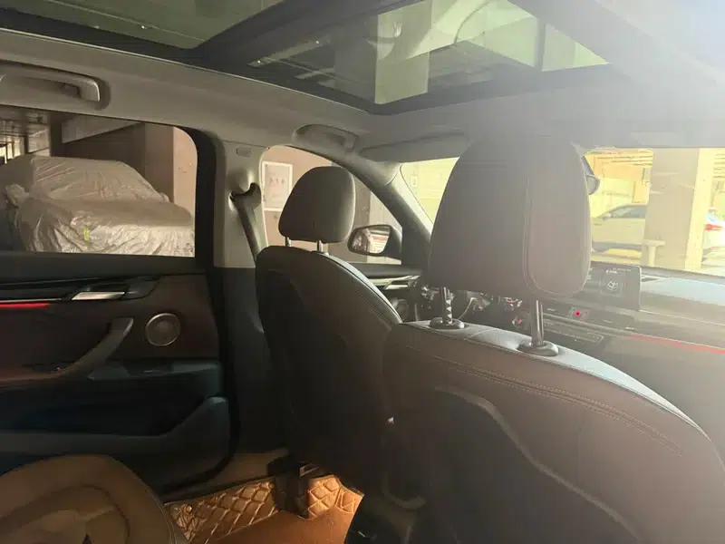 BMW X1 2022 sDrive25Li Leading Edition — миниатюра 15