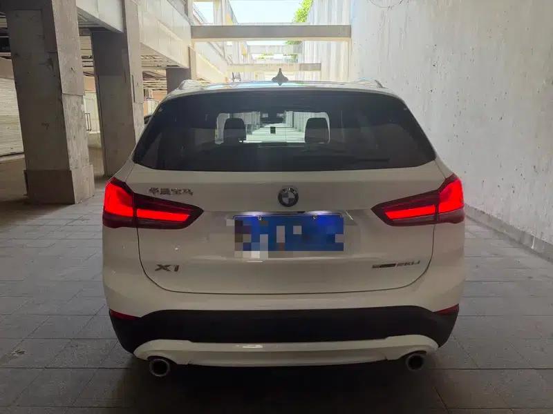 BMW X1 2022 sDrive25Li Leading Edition — миниатюра 4