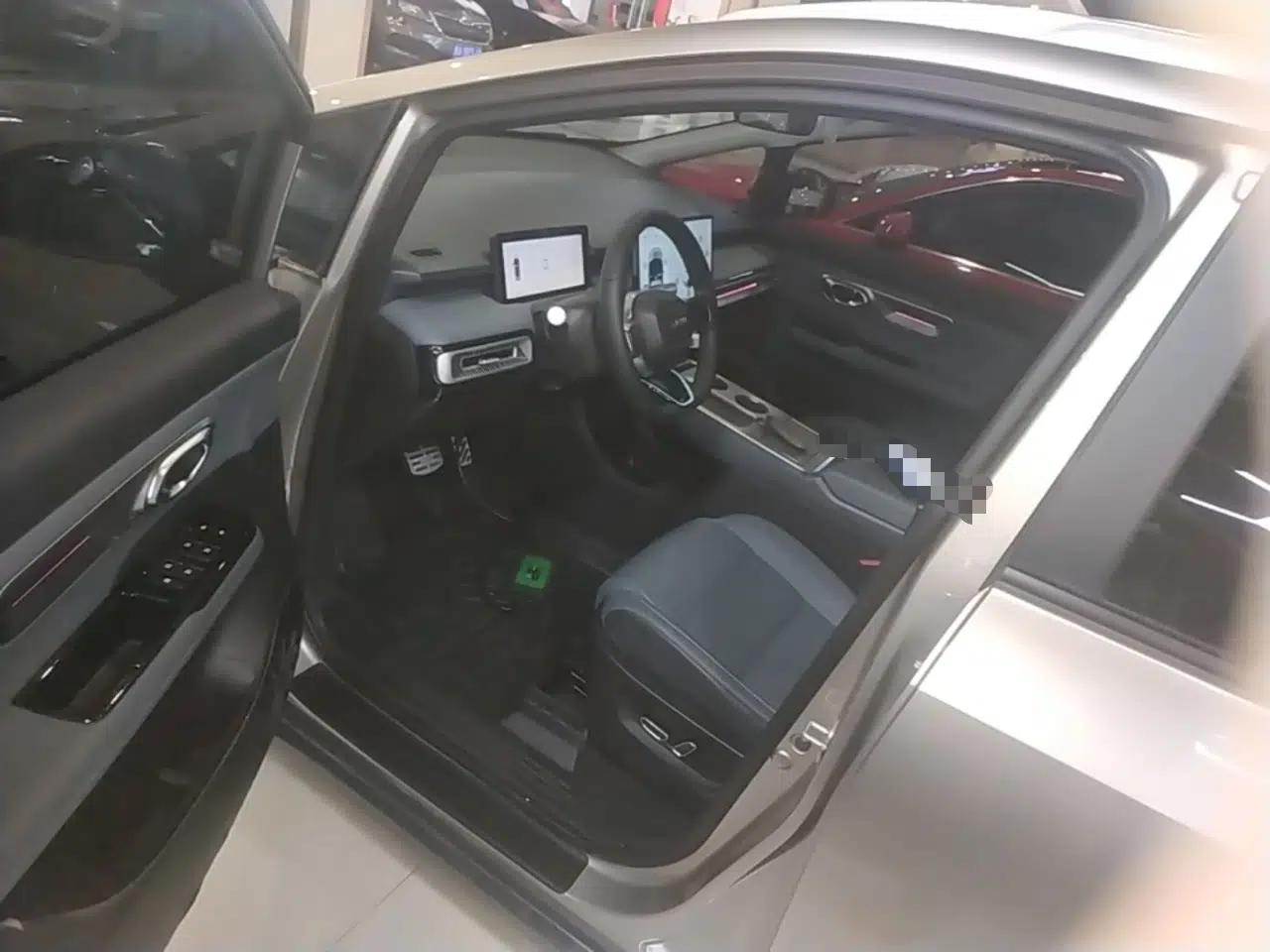 AION Y 2024 Plus 510 Intelligent Driving Version — миниатюра 18