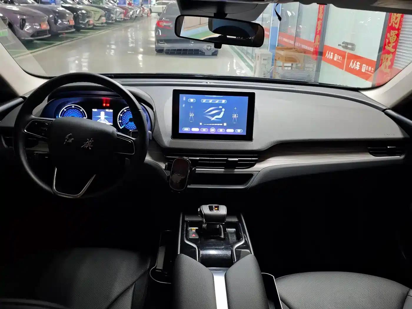 Hongqi E-QM5 2024 Model 560km PLUS — миниатюра 9