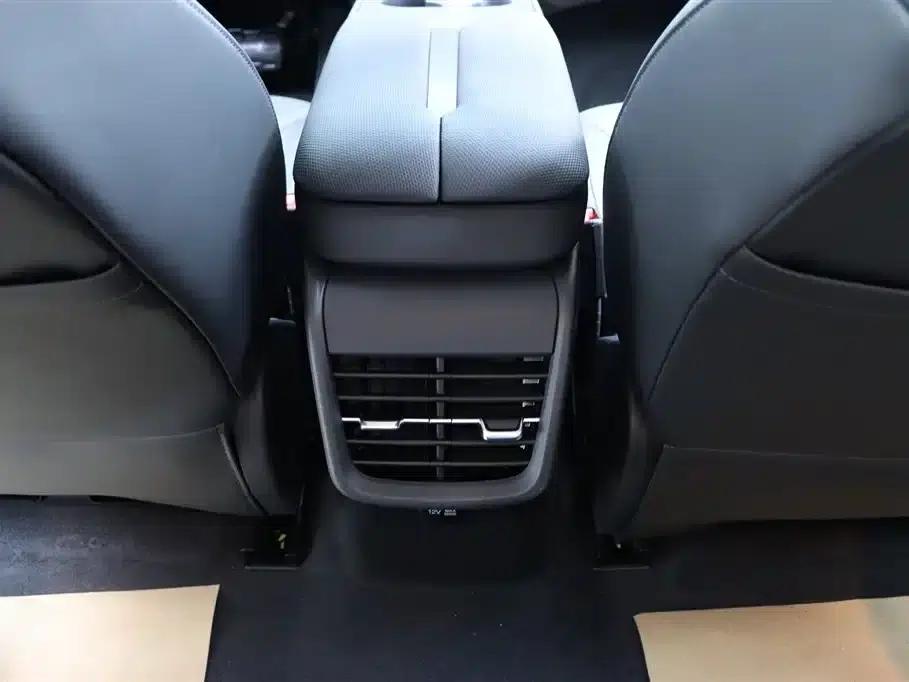 Hongqi E-QM5 2025 500km Travel Edition — миниатюра 16