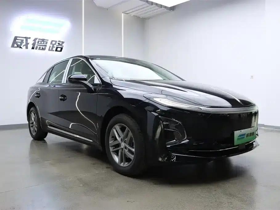 Hongqi E-QM5 2025 500km Travel Edition — миниатюра 4