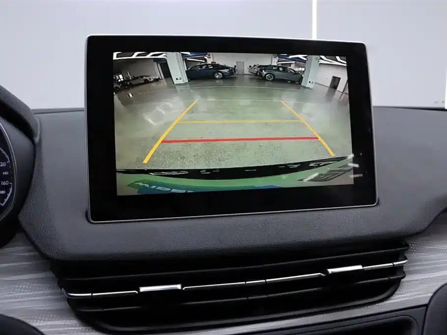 Hongqi E-QM5 2025 500km Travel Edition — миниатюра 9