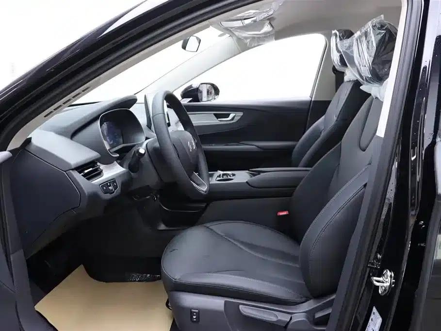 Hongqi E-QM5 2025 500km Travel Edition — миниатюра 15
