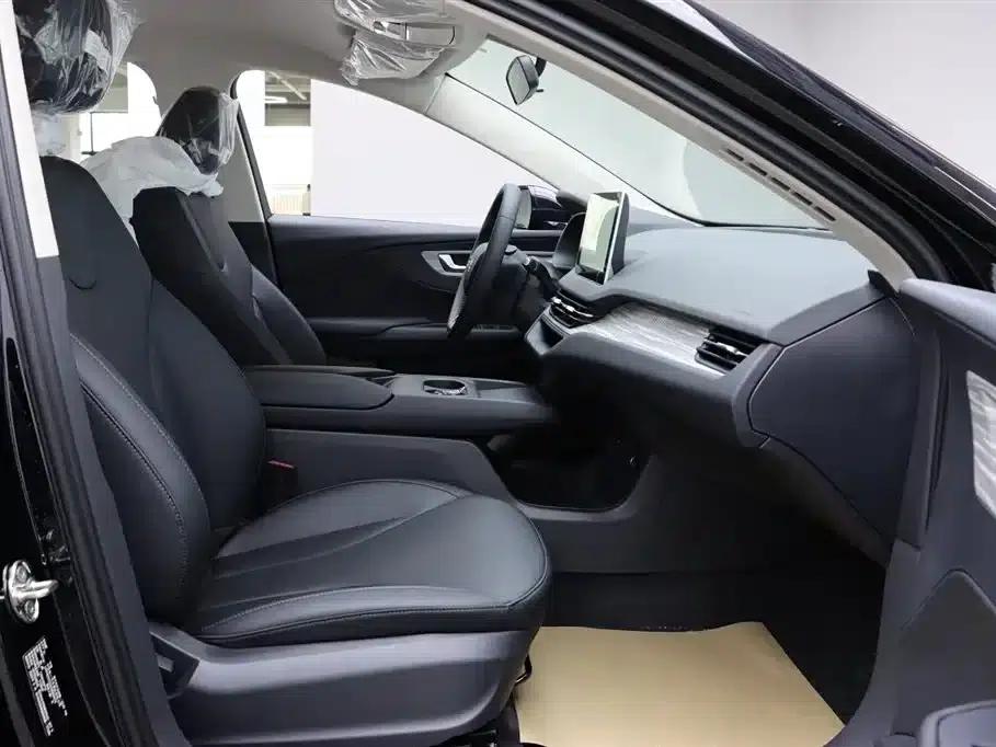 Hongqi E-QM5 2025 500km Travel Edition — миниатюра 16