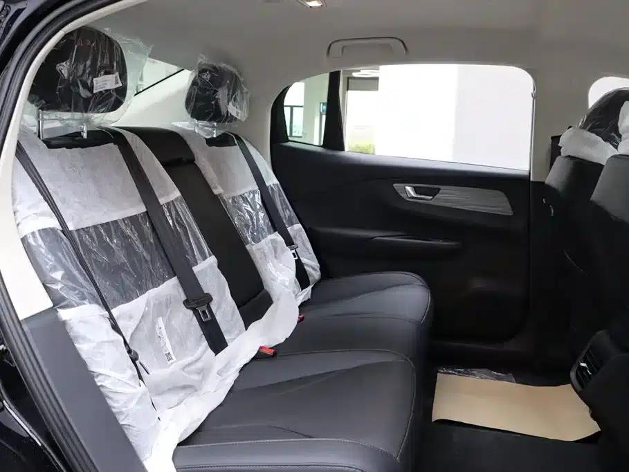 Hongqi E-QM5 2025 500km Travel Edition — миниатюра 26