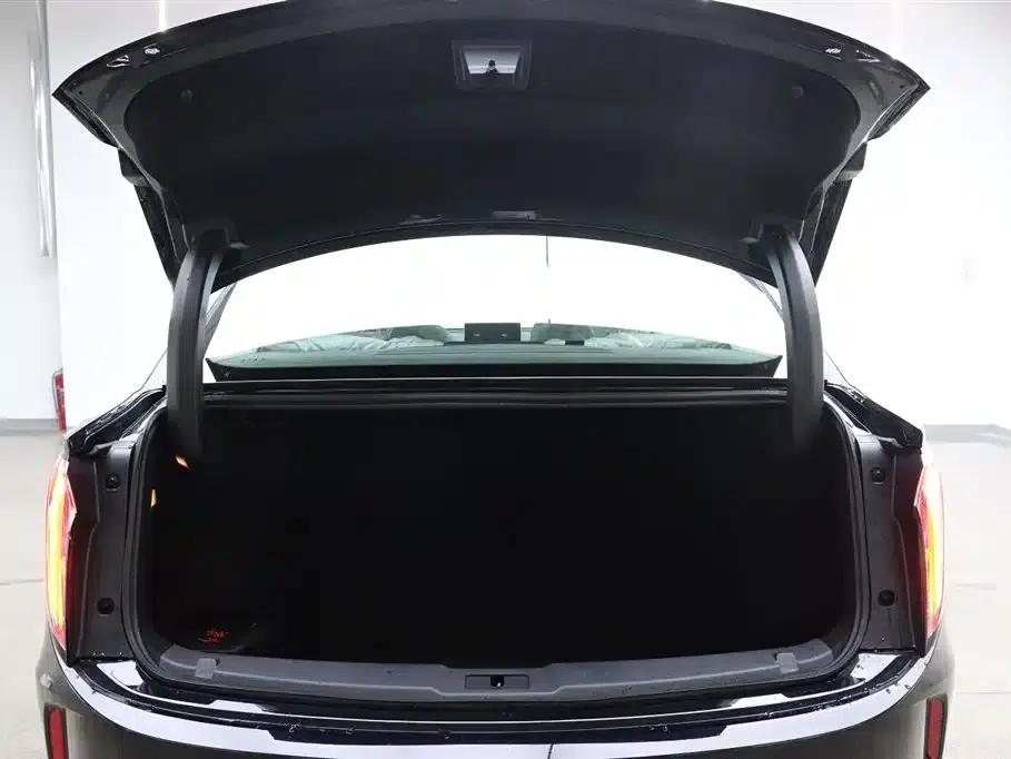 Hongqi E-QM5 2025 500km Travel Edition — миниатюра 27