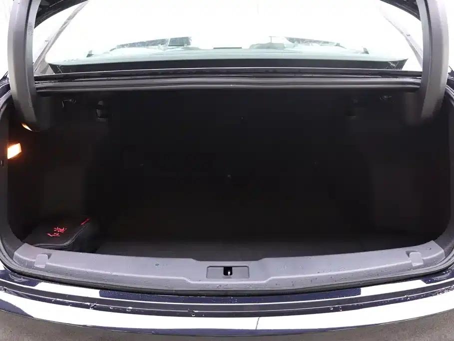 Hongqi E-QM5 2025 500km Travel Edition — миниатюра 28