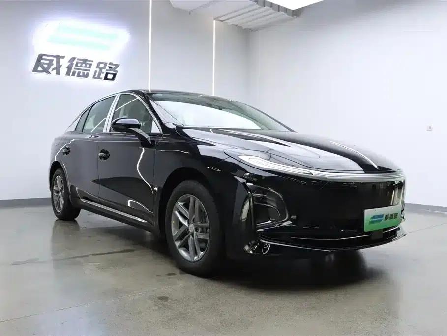 Hongqi E-QM5 2025 500km Travel Edition — миниатюра 6