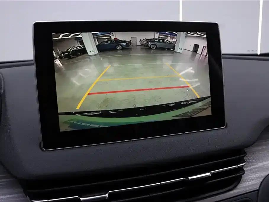 Hongqi E-QM5 2025 500km Travel Edition — миниатюра 10