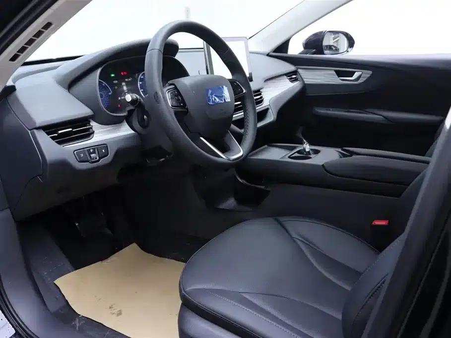 Hongqi E-QM5 2025 500km Travel Edition — миниатюра 15