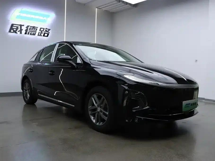 Hongqi E-QM5 2025 500km Travel Edition — миниатюра 3